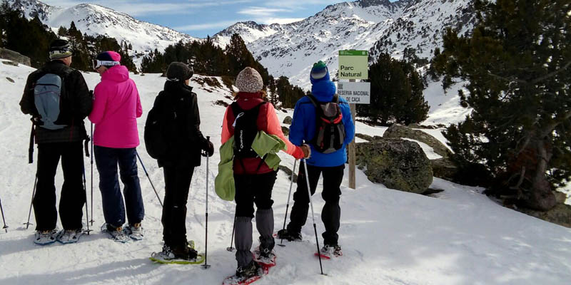 Raquetes de neu al parc natural de l'Alt Pirineu i al Parc Nacional d'Aigüestortes i Estany de Sant Maurici